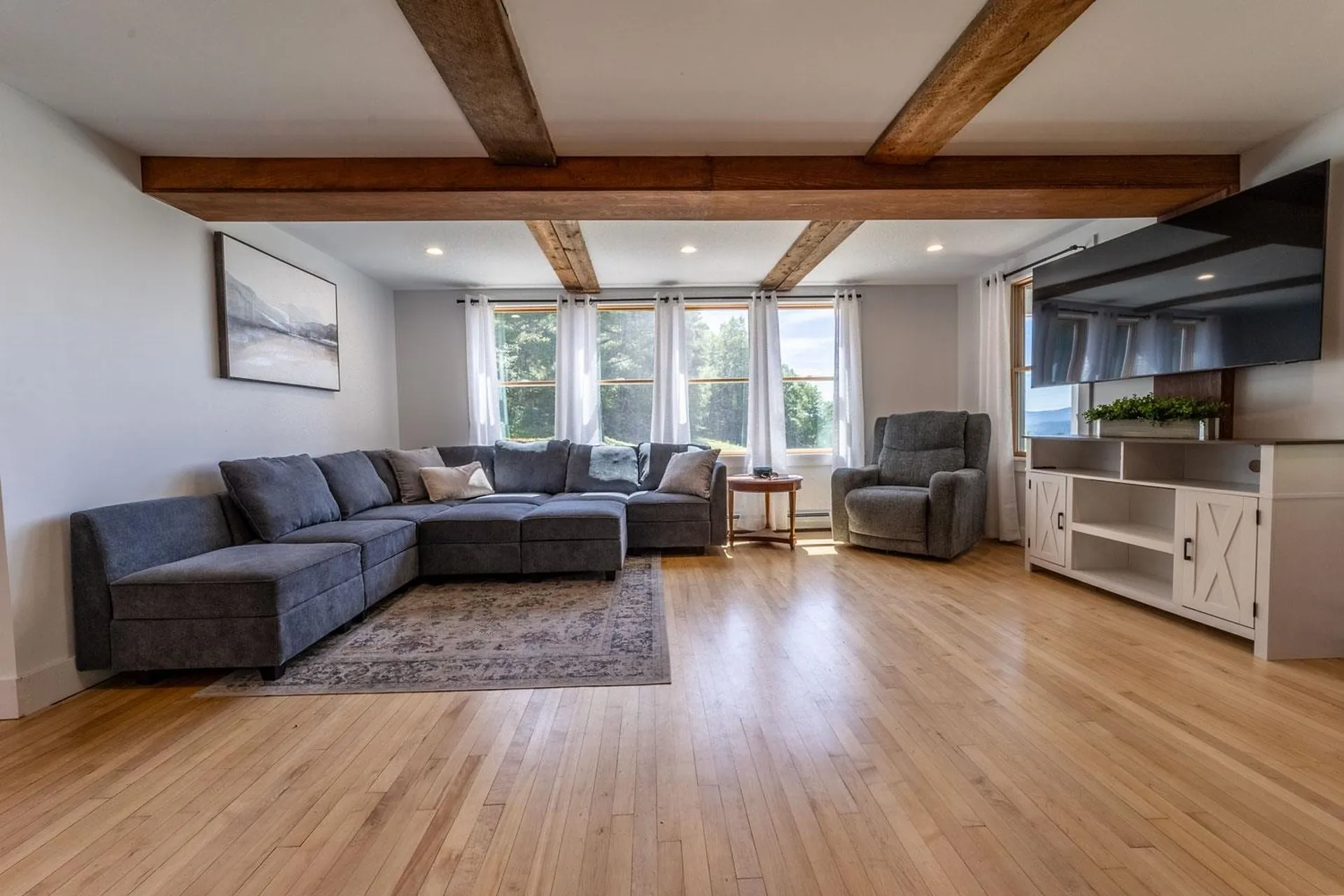 620 Poole Hill Road Bridgewater NH 03222