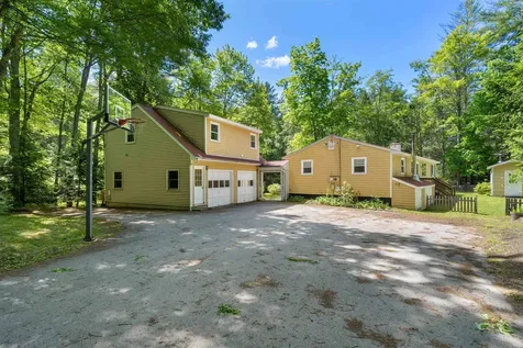 18 Owl Lane Lee NH 03861