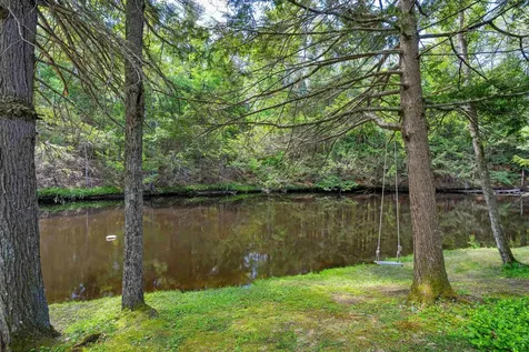 18 Owl Lane Lee NH 03861