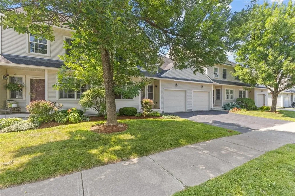 83 Chelsea Place Williston VT 05495