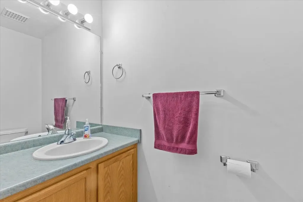 83 Chelsea Place Williston VT 05495