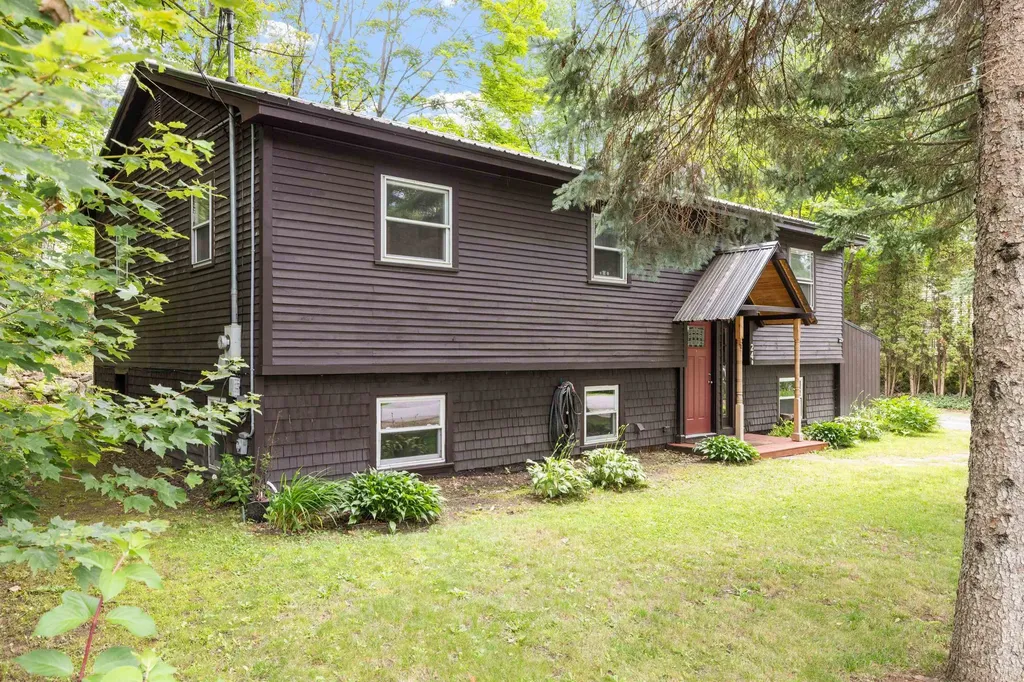 24 Hillrise Lane Meredith NH 03235