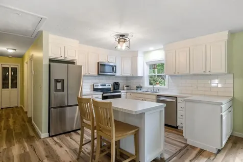 24 Hillrise Lane Meredith NH 03235