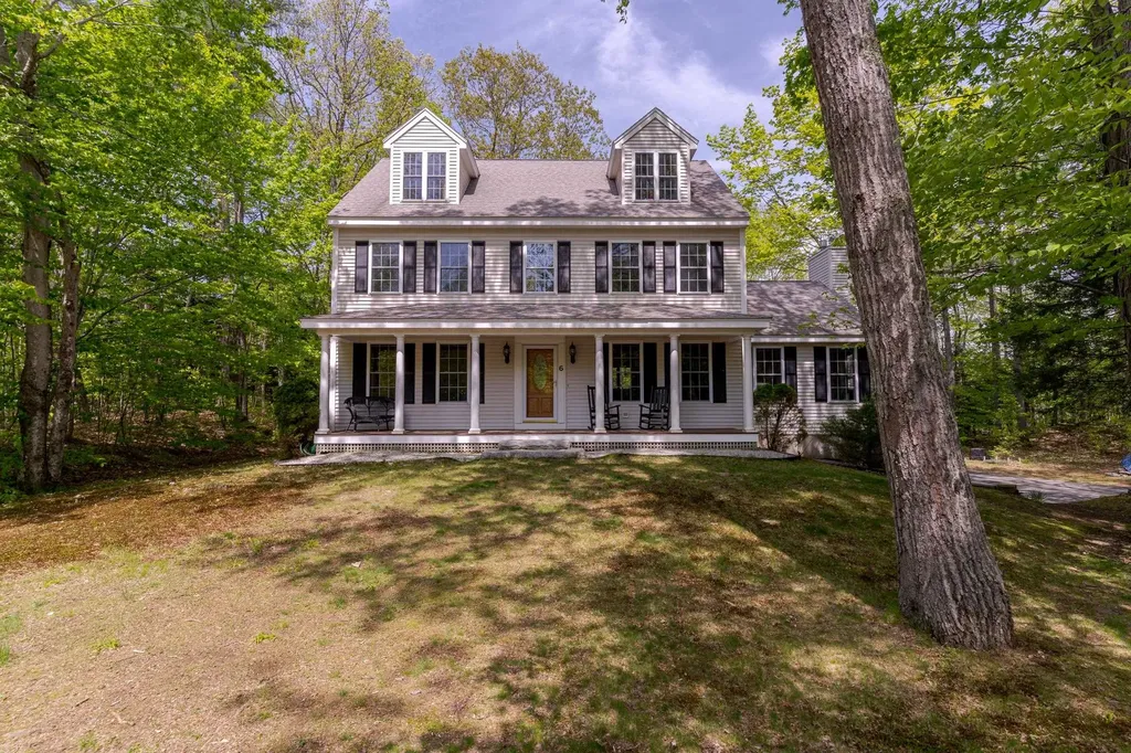 6 Fox Run Road Nottingham NH 03290