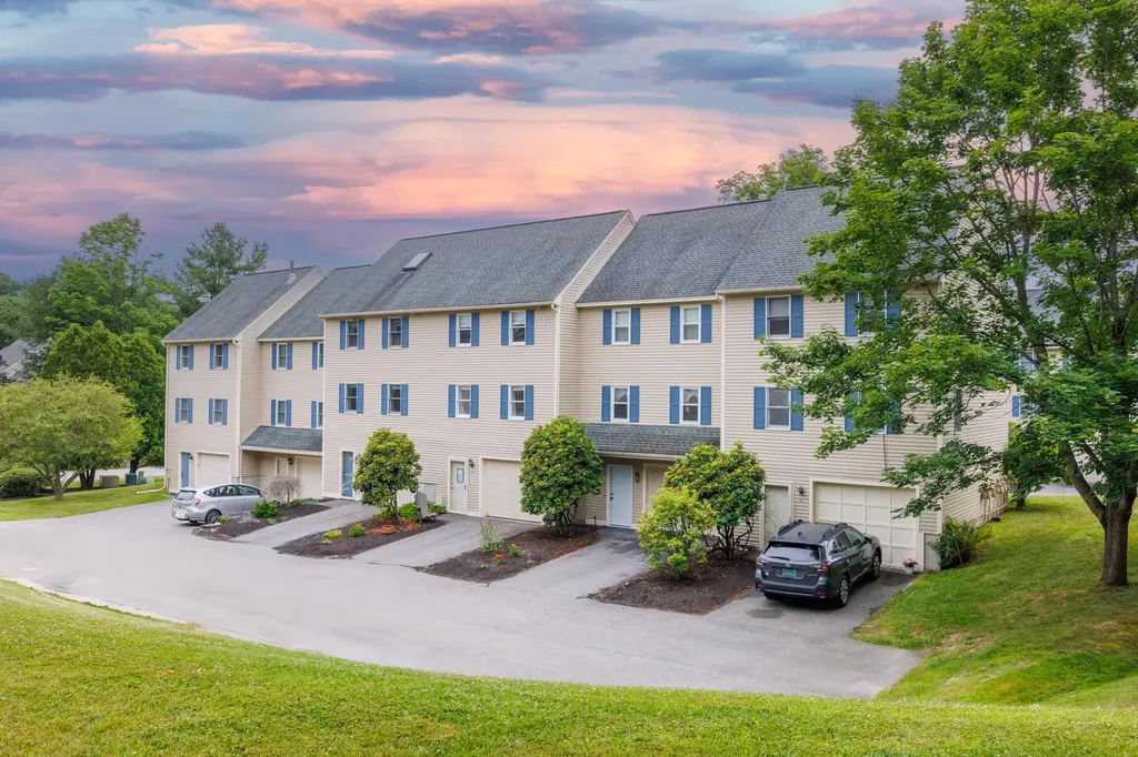 22 Fords Landing Drive Dover NH 03820