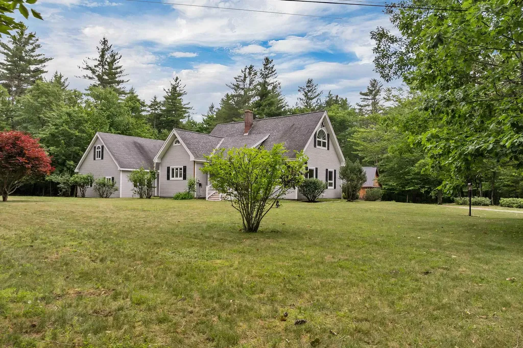 209 Green Mountain Road Effingham NH 03882