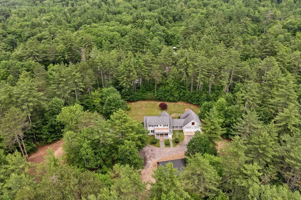 209 Green Mountain Road Effingham NH 03882
