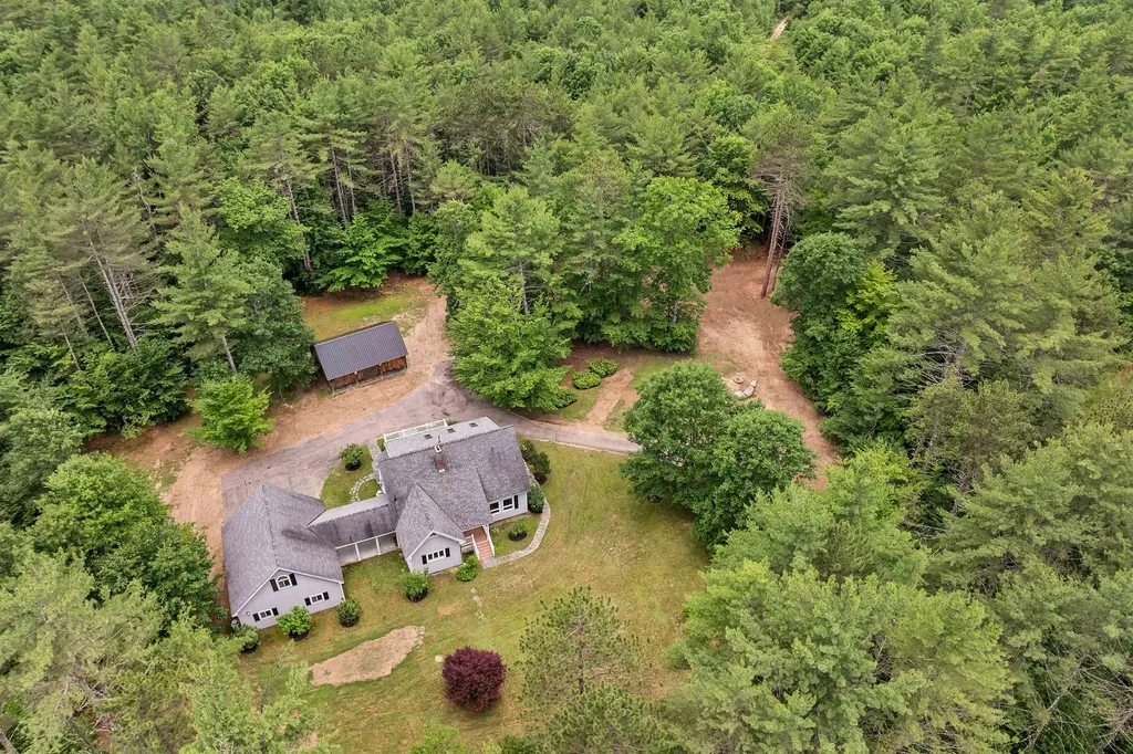 209 Green Mountain Road Effingham NH 03882