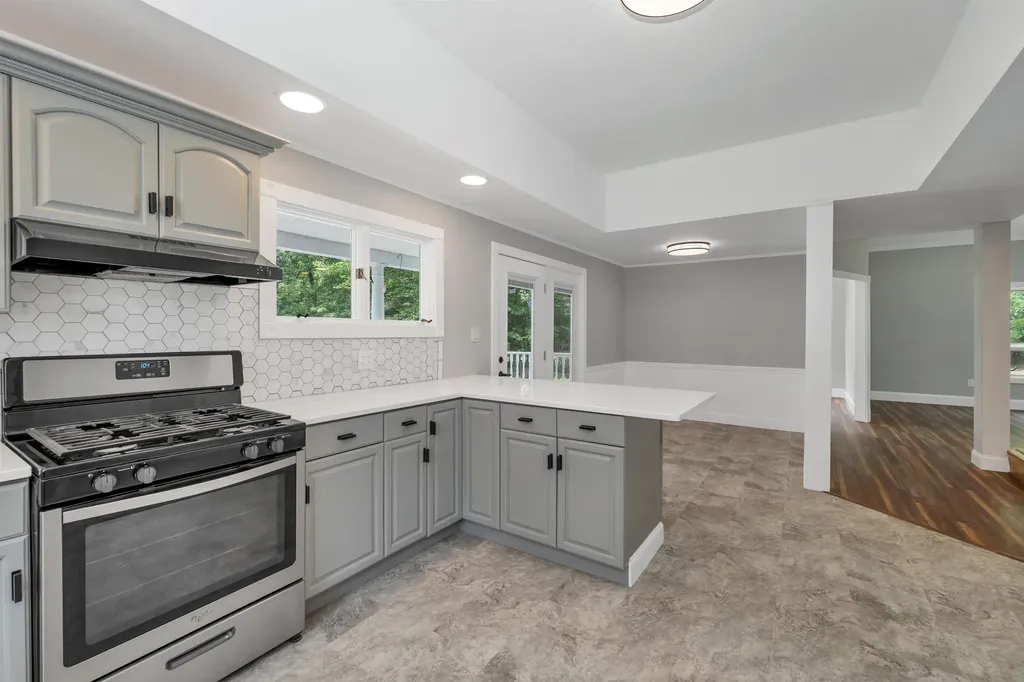 209 Green Mountain Road Effingham NH 03882