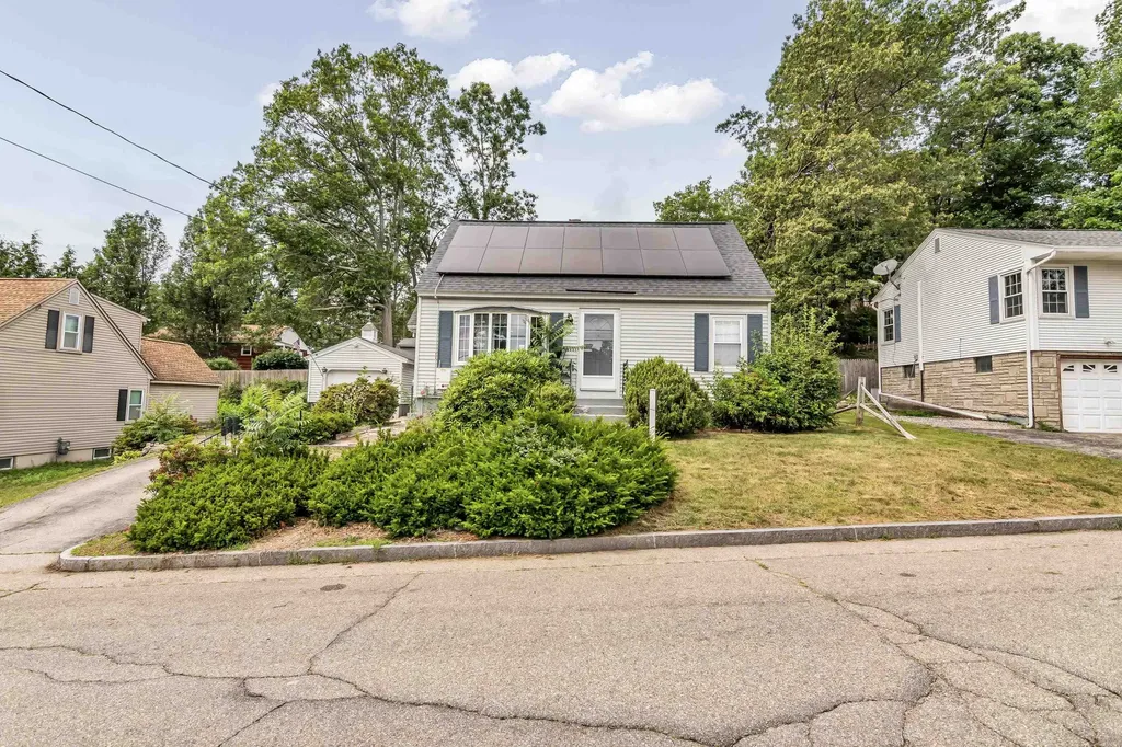 354 Seames Drive Manchester NH 03103