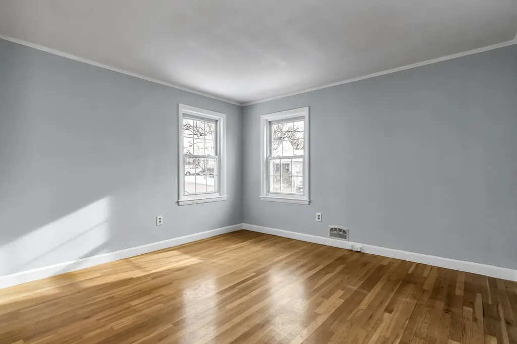 354 Seames Drive Manchester NH 03103