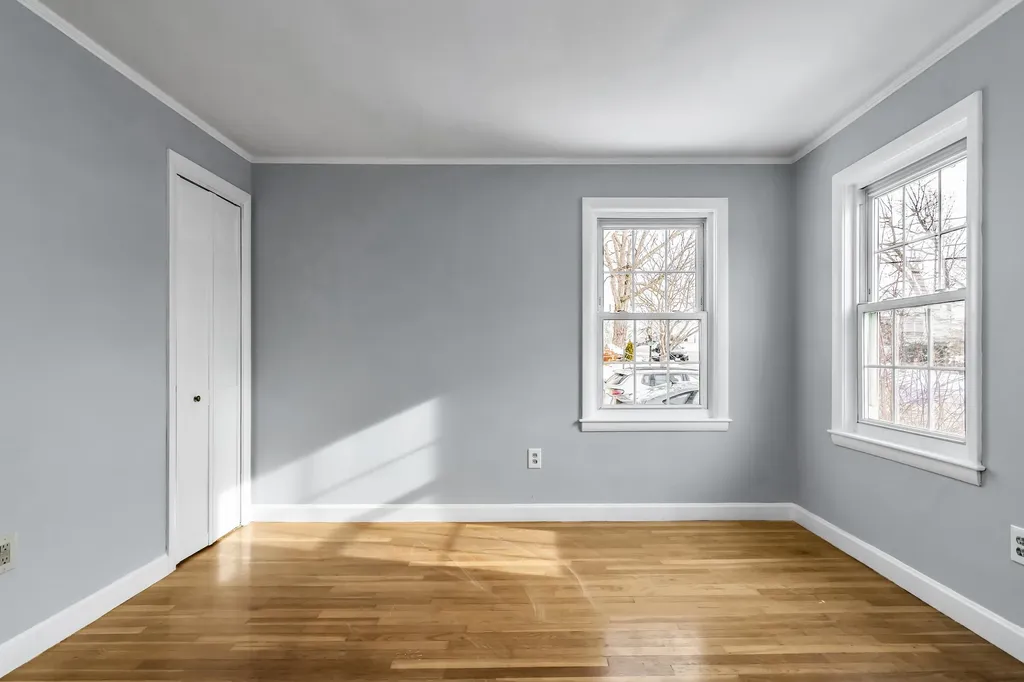 354 Seames Drive Manchester NH 03103