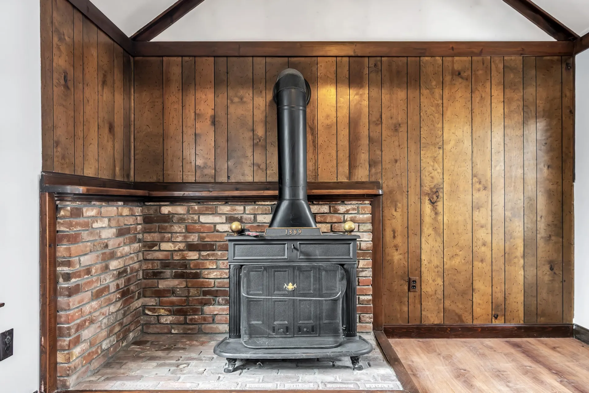 354 Seames Drive Manchester NH 03103