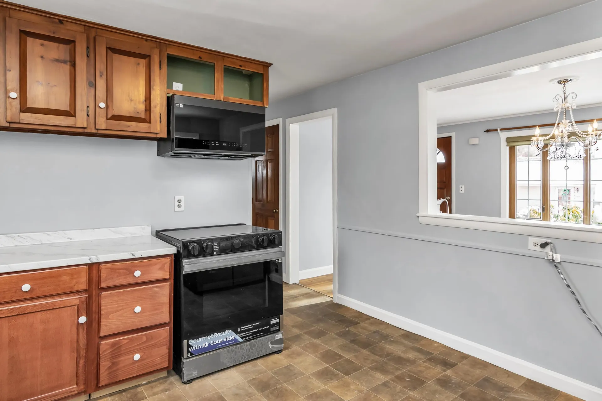 354 Seames Drive Manchester NH 03103