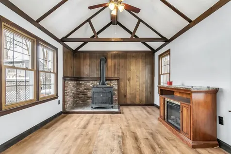 354 Seames Drive Manchester NH 03103