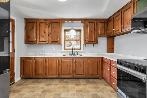 354 Seames Drive Manchester NH 03103