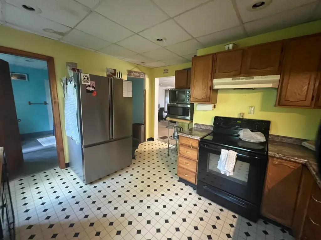 25 Green Street Bristol NH 03222