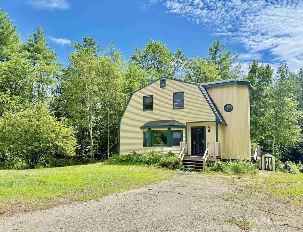 14 Whitney Road Hillsborough NH 03244
