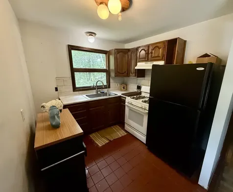 14 Whitney Road Hillsborough NH 03244
