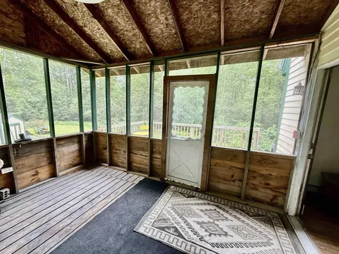 14 Whitney Road Hillsborough NH 03244