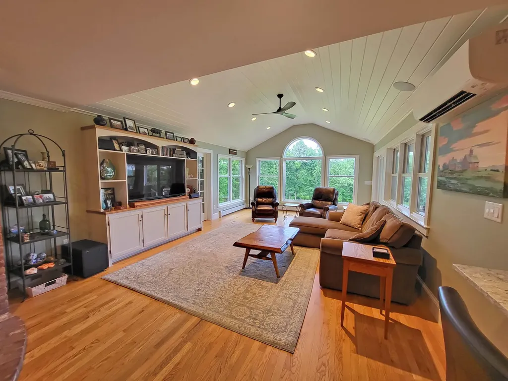 65 Hillwinds North Road Brattleboro VT 05301