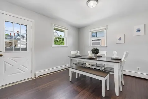 492 Cedar Street Manchester NH 03103