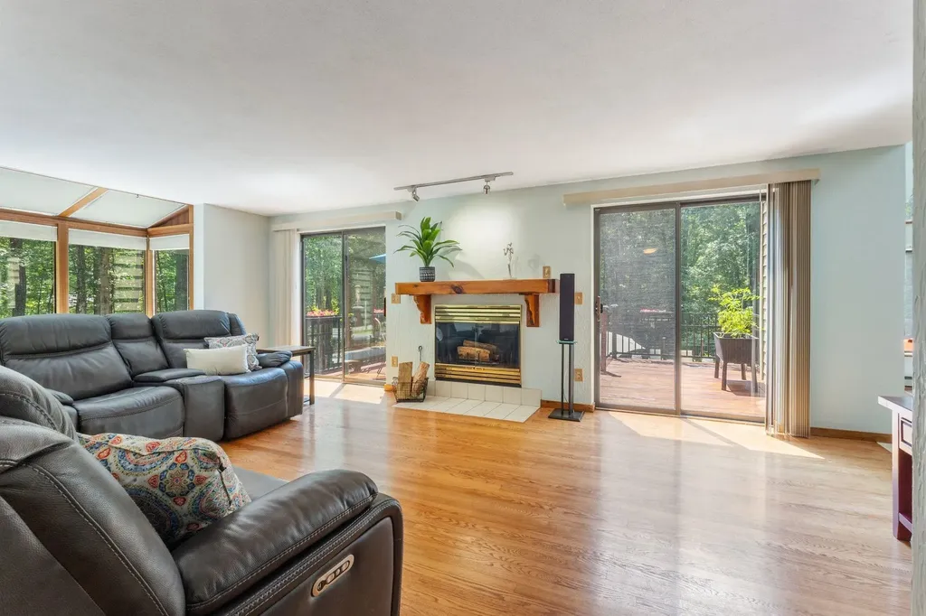 3 Dubeau Drive Derry NH 03038