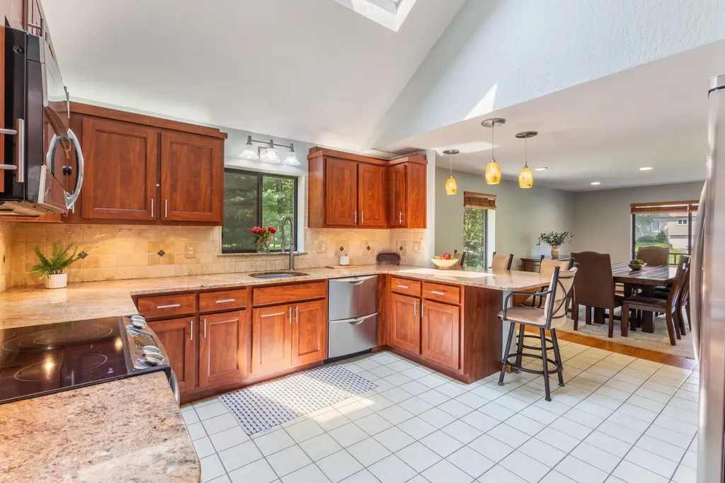 3 Dubeau Drive Derry NH 03038