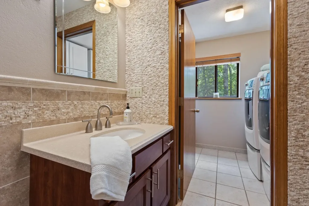 3 Dubeau Drive Derry NH 03038