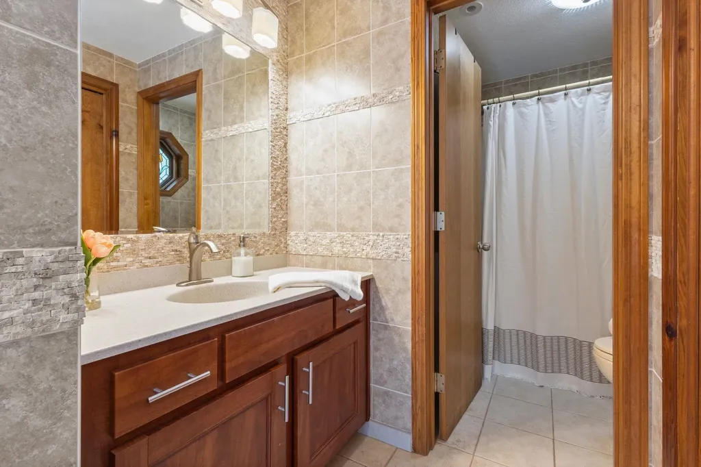 3 Dubeau Drive Derry NH 03038