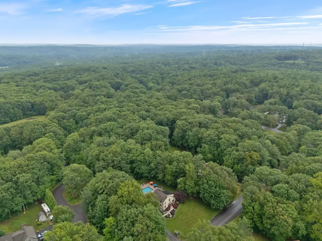 3 Dubeau Drive Derry NH 03038