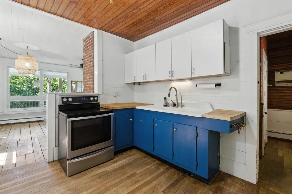 206 Lewis Hill Road Bethlehem NH 03574