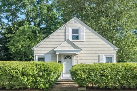 76 Charleston Avenue Manchester NH 03102