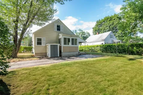 76 Charleston Avenue Manchester NH 03102