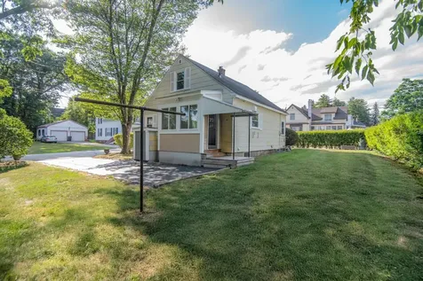 76 Charleston Avenue Manchester NH 03102