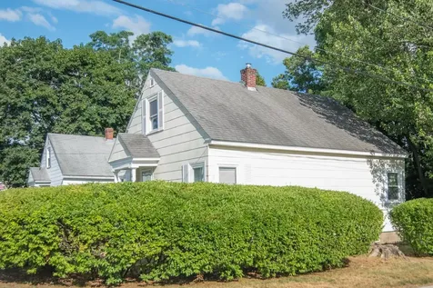 76 Charleston Avenue Manchester NH 03102