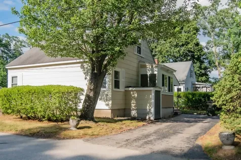 76 Charleston Avenue Manchester NH 03102
