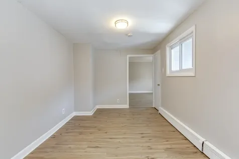 39 Mead Street Manchester NH 03104
