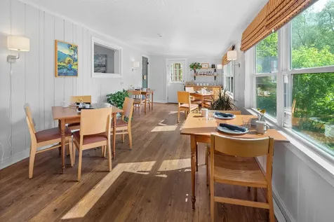 692 S Main Street Stowe VT 05672