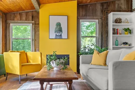 692 S Main Street Stowe VT 05672