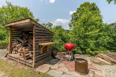 692 S Main Street Stowe VT 05672