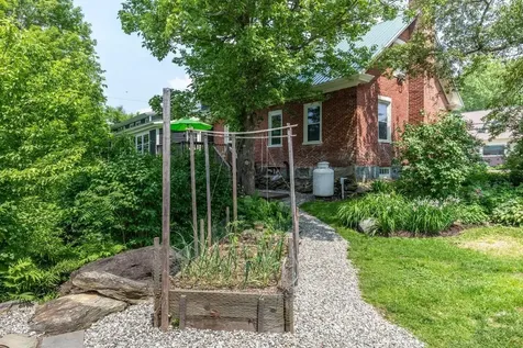 692 S Main Street Stowe VT 05672