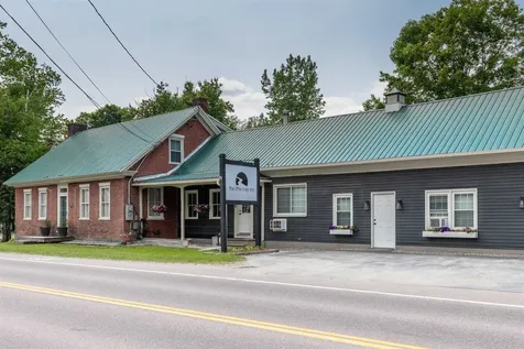 692 S Main Street Stowe VT 05672