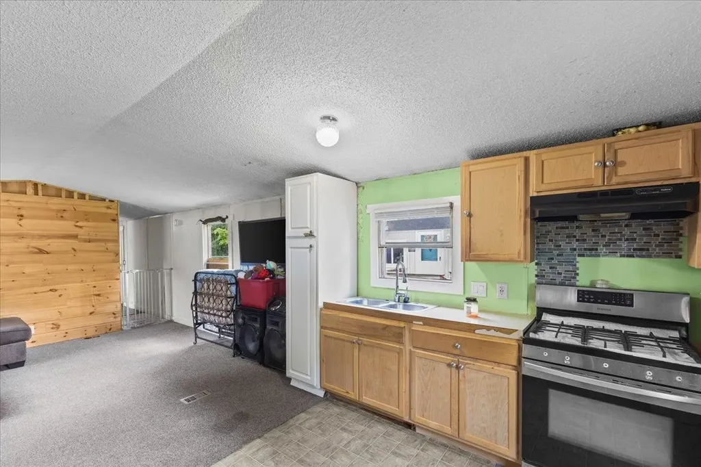 2109 North Road Hinesburg VT 05461-7111