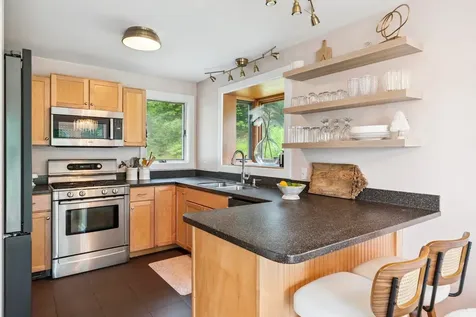 187 Black Bear Run Stowe VT 05672