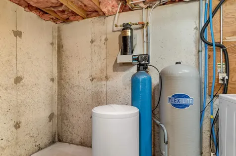 1 Riverside Farm Drive Lee NH 03861