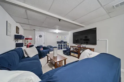 1 Windmere Drive Raymond NH 03077