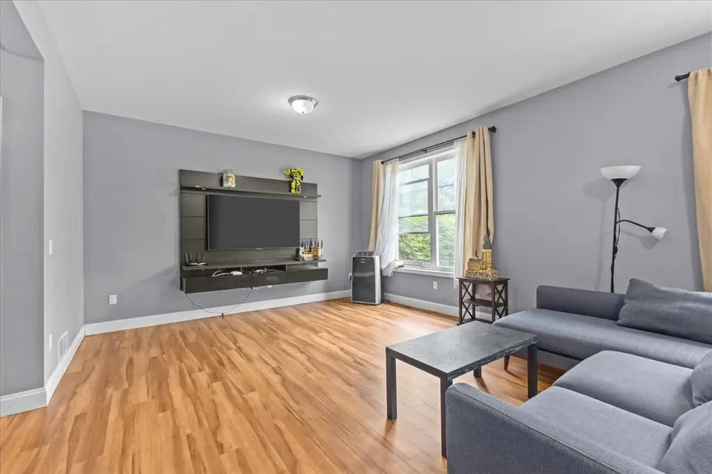 18 Freeman Woods Essex Junction VT 05452