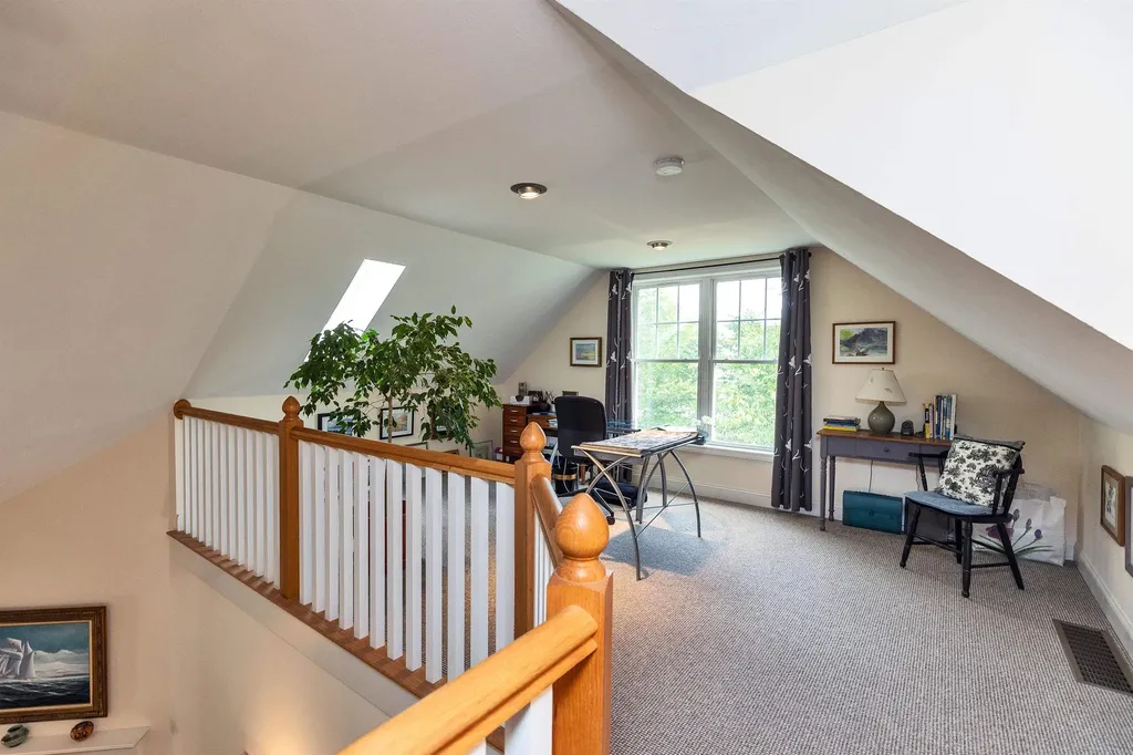 32 Robbe Farm Road Peterborough NH 03458