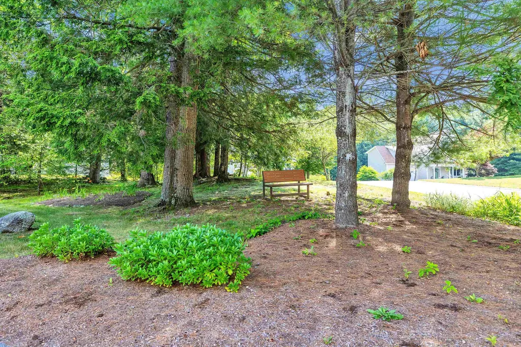 32 Robbe Farm Road Peterborough NH 03458